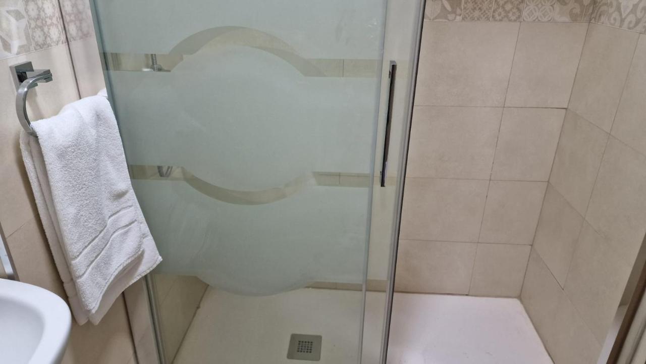 Habitación Doble con baño privado - 1 o 2 camas